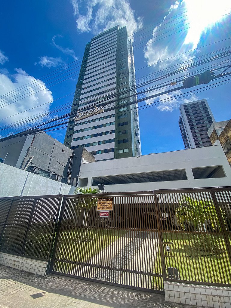 Flat a 200m do Shopping Recife Reformado c/ Piscina