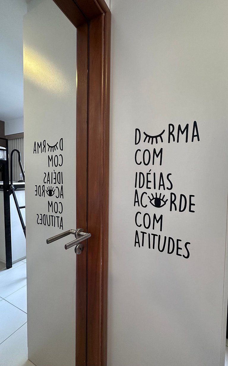 Flat para até 4 Pessoas, Boa Viagem com Piscina a 350m Praia