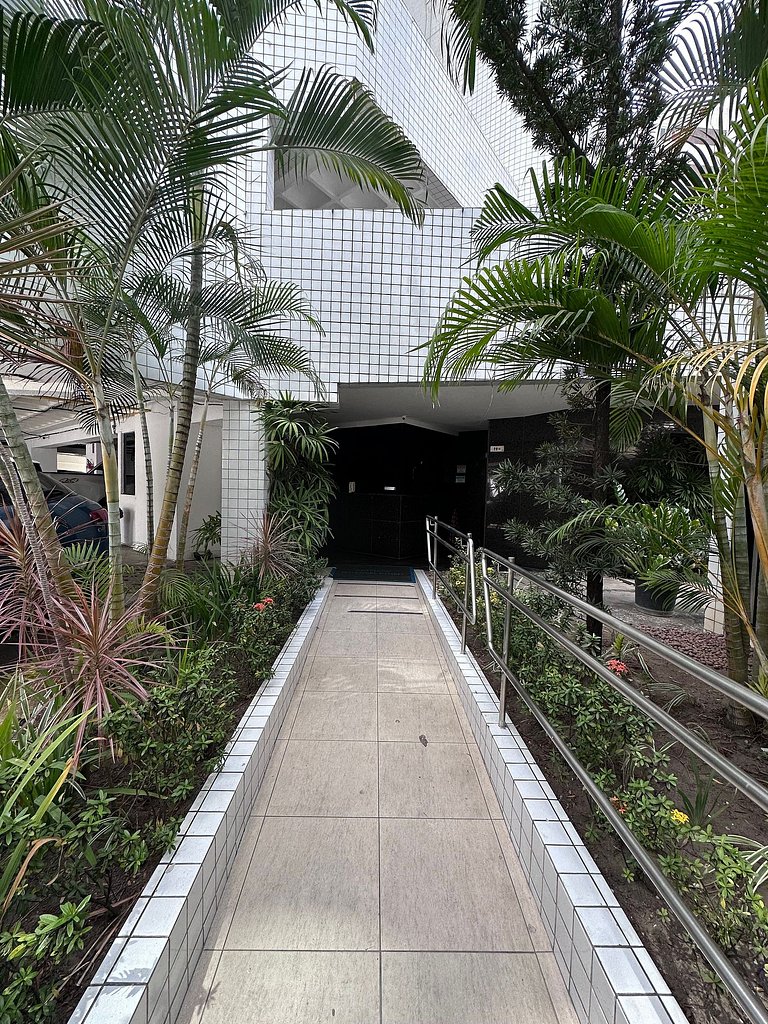 1201 - Flat para até 4 Pessoas, Boa Viagem com Piscina a 300