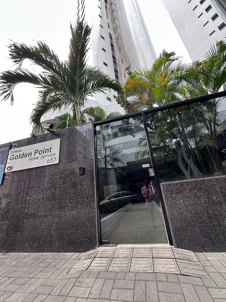 1201 - Flat para até 4 Pessoas, Boa Viagem com Piscina a 300