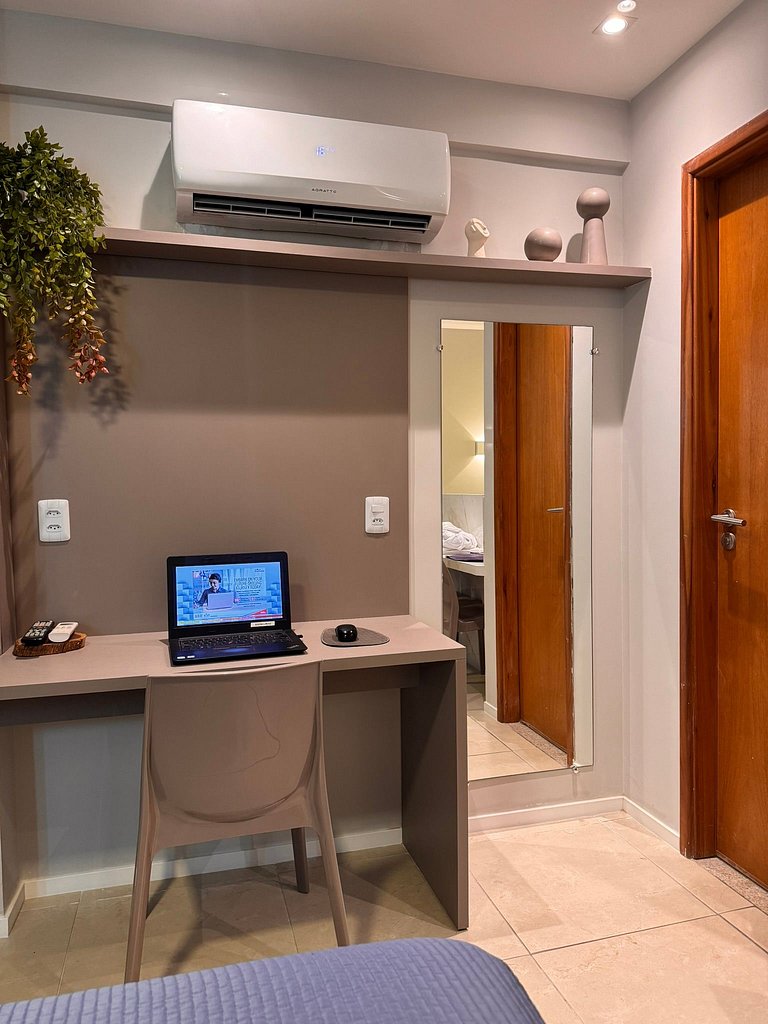 Flat a 200Metros Shopping Recife, TV 55", Com Pisicna em Boa