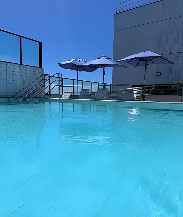 Loft a 200m do Shopping , com Piscina wifii 500Mbps