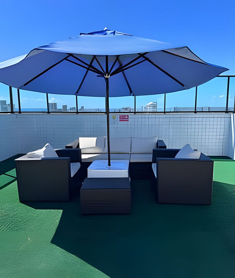 Loft a 200m do Shopping , com Piscina wifii 500Mbps