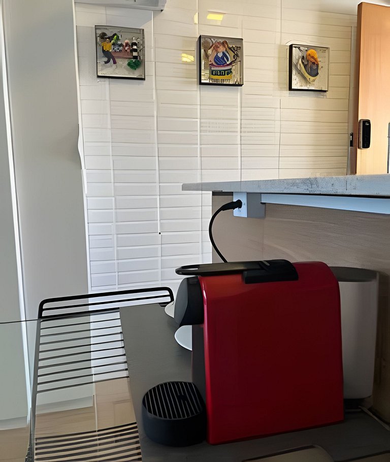 Loft a 200m do Shopping , com Piscina wifii 500Mbps