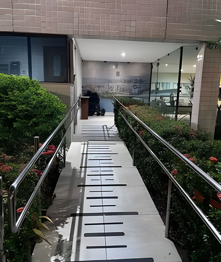 Lindo flat A 200m do Shopping , com Piscina wifii 500Mbps