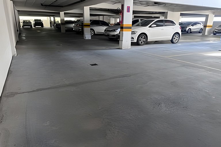 Lindo flat A 200m do Shopping , com Piscina wifii 500Mbps