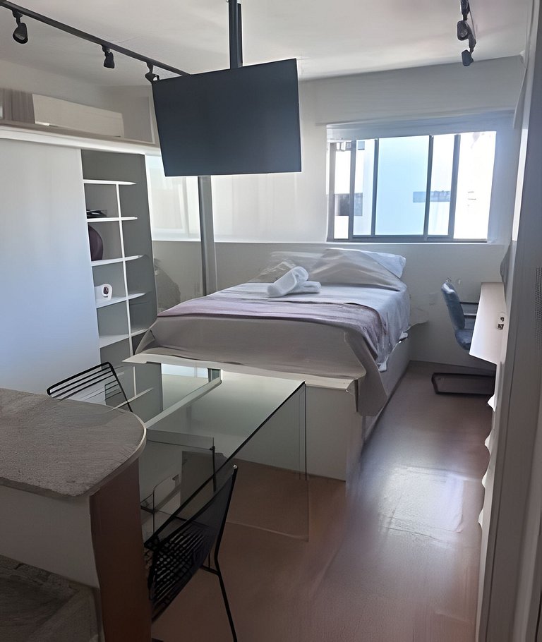 Lindo flat A 200m do Shopping , com Piscina wifii 500Mbps