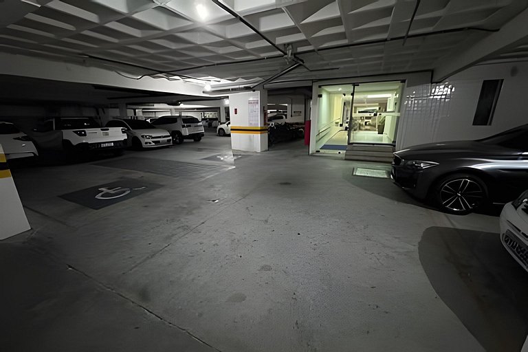 Loft a 200m do Shopping , com Piscina wifii 500Mbps