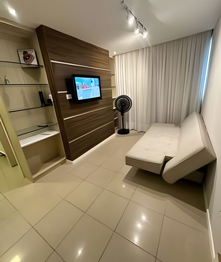 Flat Boa Viagem com quarto e sala a 400m da praia