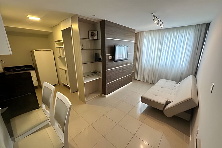 Flat Boa Viagem com quarto e sala a 400m da praia