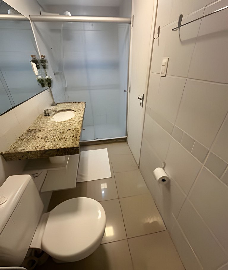 Flat Boa Viagem com quarto e sala a 400m da praia