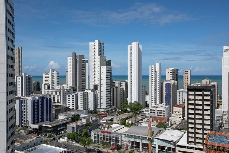 Flat Boa Viagem com quarto e sala a 400m da praia