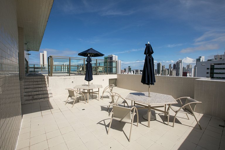 Flat Boa Viagem com quarto e sala a 400m da praia