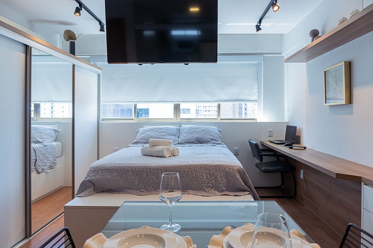 Lindo flat A 200m do Shopping , com Piscina wifii 500Mbps