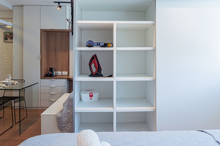 Lindo flat A 200m do Shopping , com Piscina wifii 500Mbps