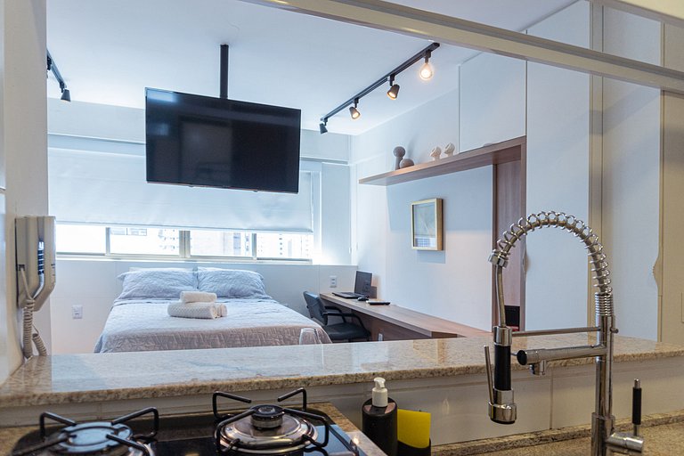 Lindo flat A 200m do Shopping , com Piscina wifii 500Mbps