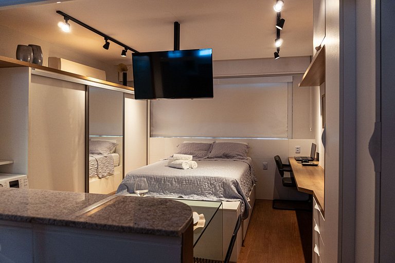 Lindo flat A 200m do Shopping , com Piscina wifii 500Mbps