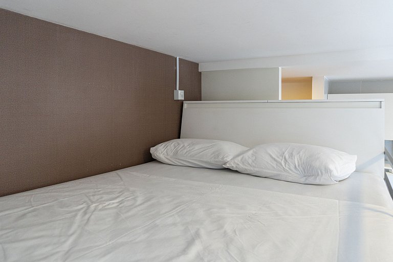 Moderno Flat com Piscina, Wifi 500Mbps, localizado a 350 met