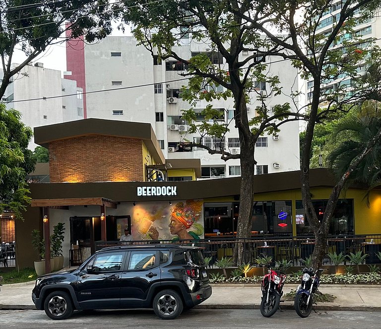 Lindo Flat a 400m da Praia Boa Viagem, Wi-Fi 500Mbps com Pis