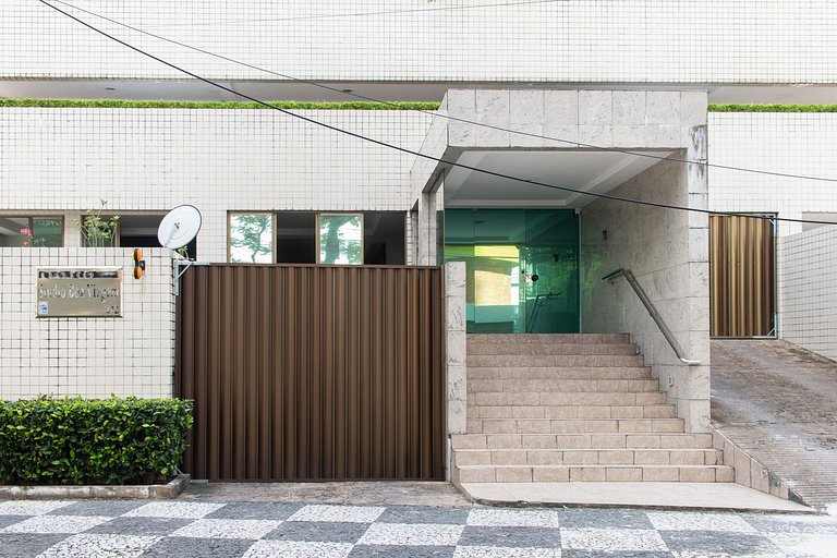 Lindo Flat a 400m da Praia Boa Viagem, Wi-Fi 500Mbps com Pis