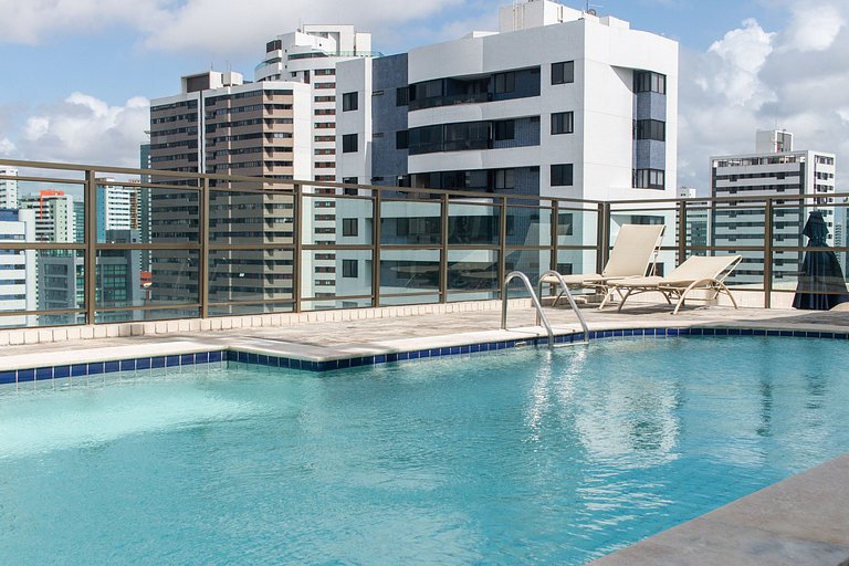 Flat Boa Viagem com quarto e sala a 400m da praia