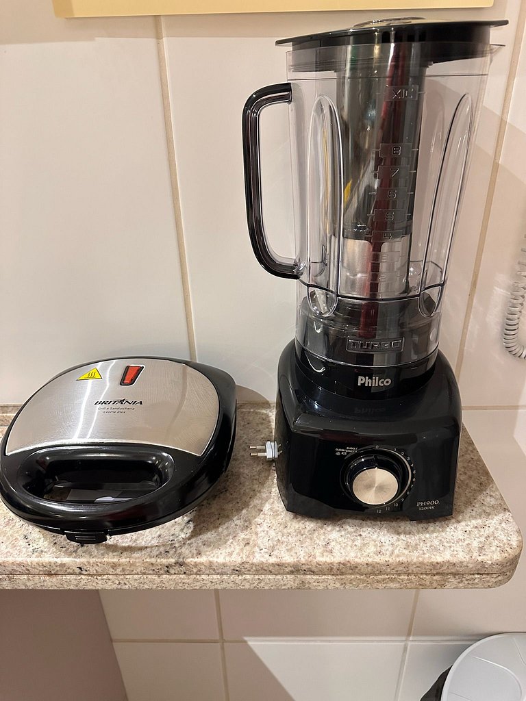 A 200 Metros do Shopping Recife, Em Boa Viagem