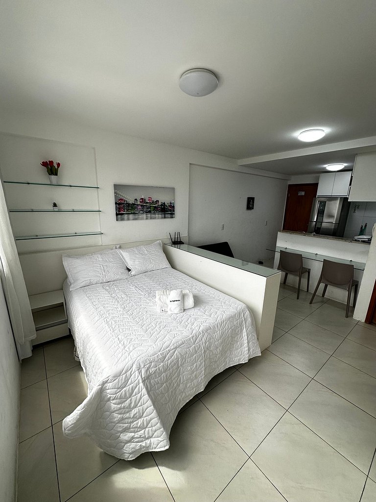 Loft a 200m do Shopping , com Piscina wifii 500Mbps