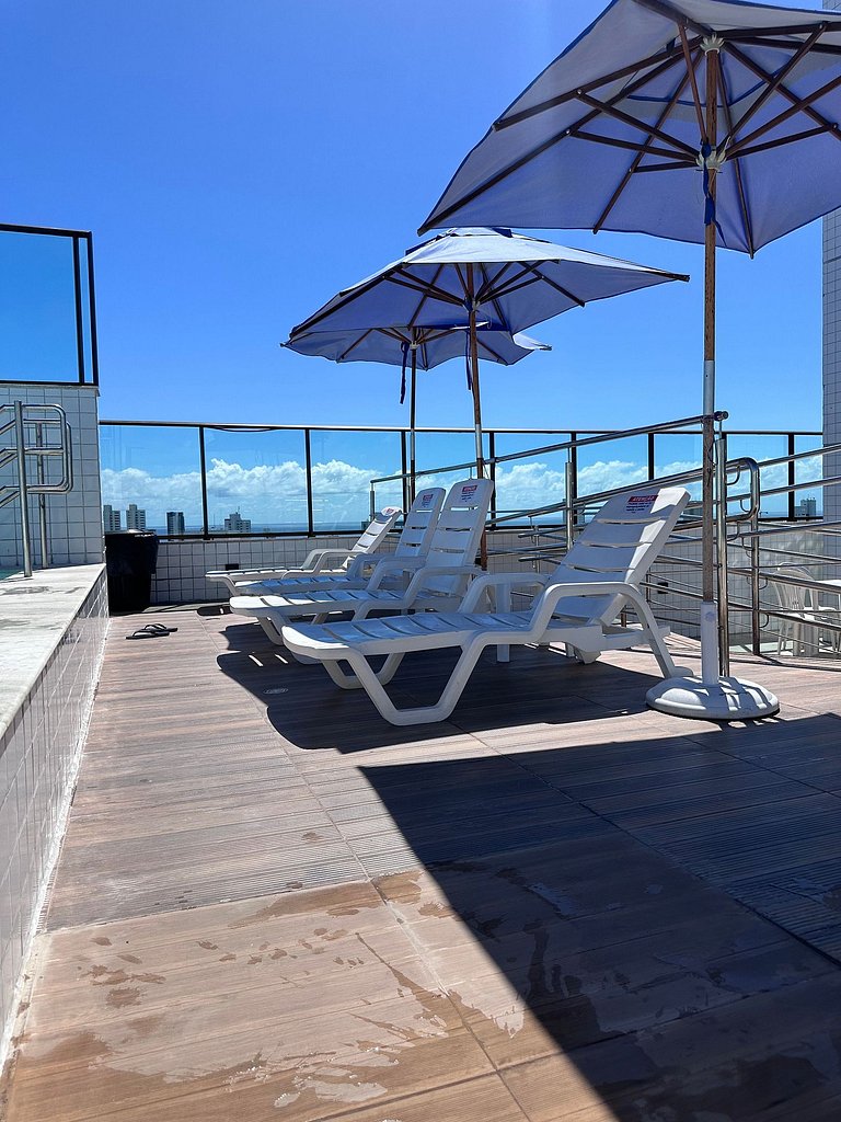 Loft a 200m do Shopping , com Piscina wifii 500Mbps