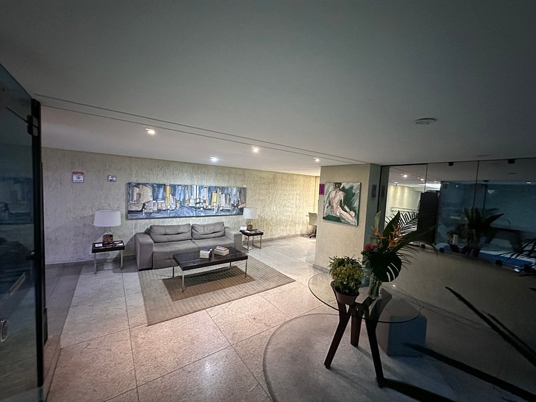 Loft a 200m do Shopping , com Piscina wifii 500Mbps