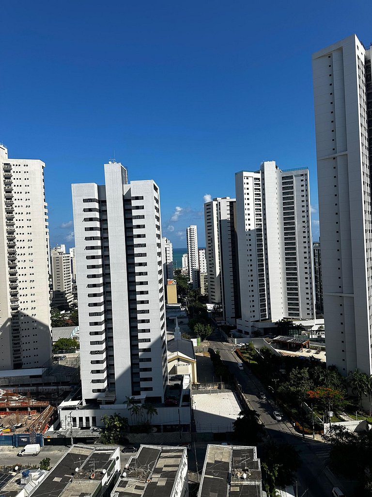 Flat com Vista Mar, Piscina e Wi-Fi