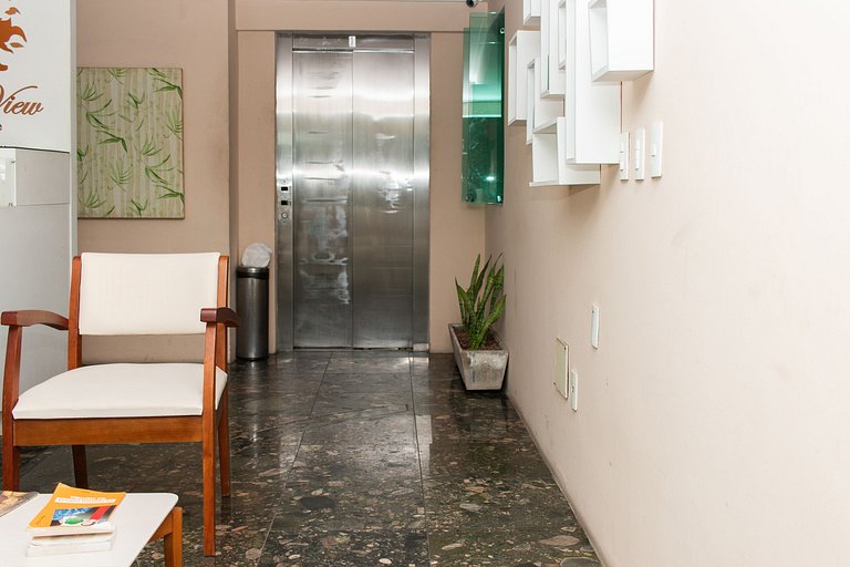 Flat com Vista Mar, Piscina e Wi-Fi