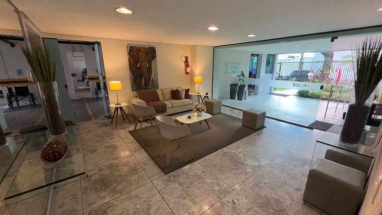 Lindo Flat Apenas a 700m da Praia De Boa Viagem!