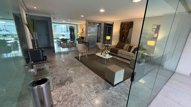 Lindo Quarto e Sala Perto da Praia De Boa Viagem!