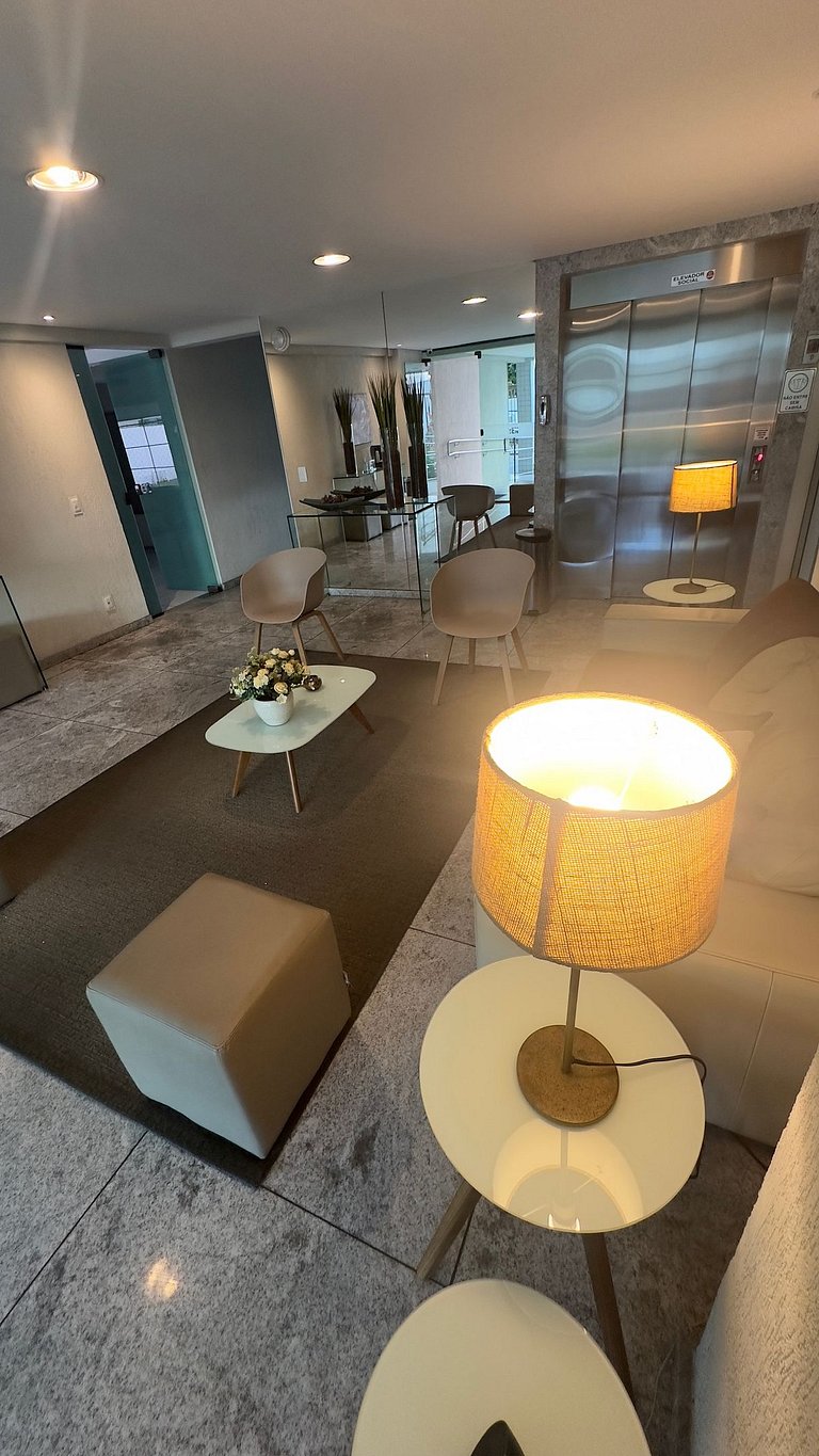 Lindo Quarto e Sala Perto da Praia De Boa Viagem!