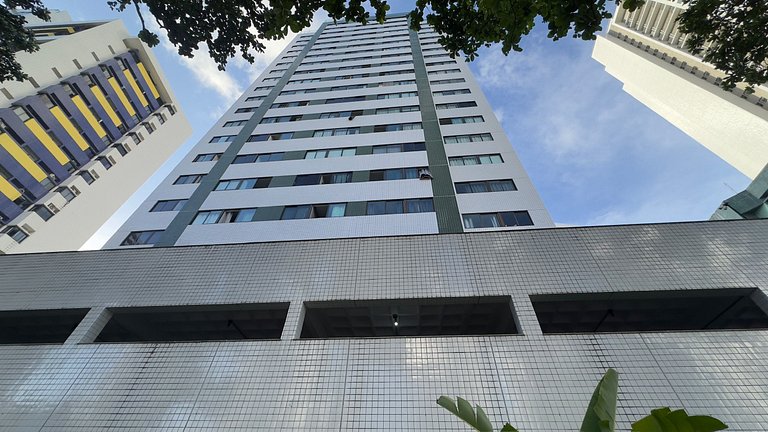 Lindo Quarto e Sala Perto da Praia De Boa Viagem!