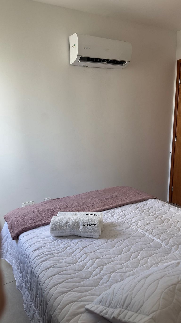 Lindo Quarto e Sala Perto da Praia De Boa Viagem!