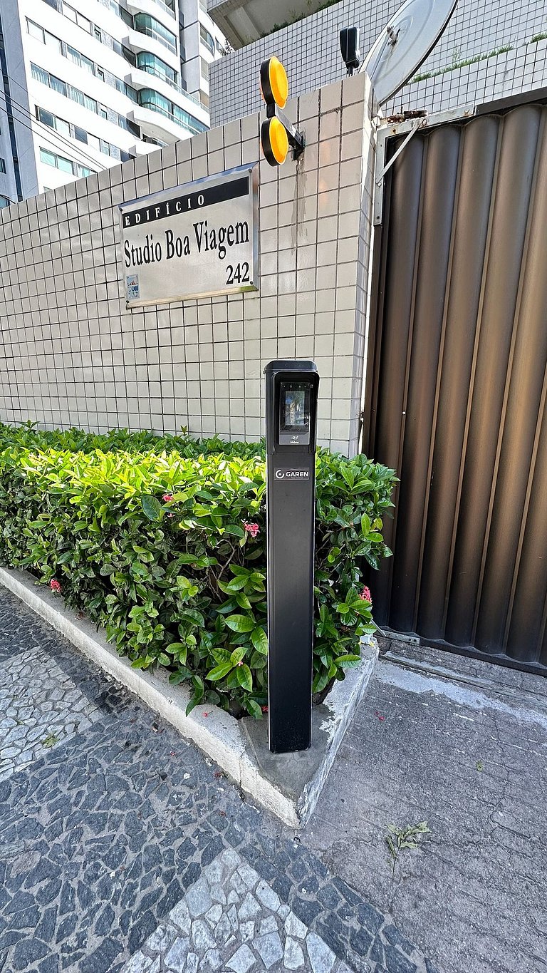 1201 - Flat Quarto e Sala a 400m da Praia Boa Viagem, Wi-Fi