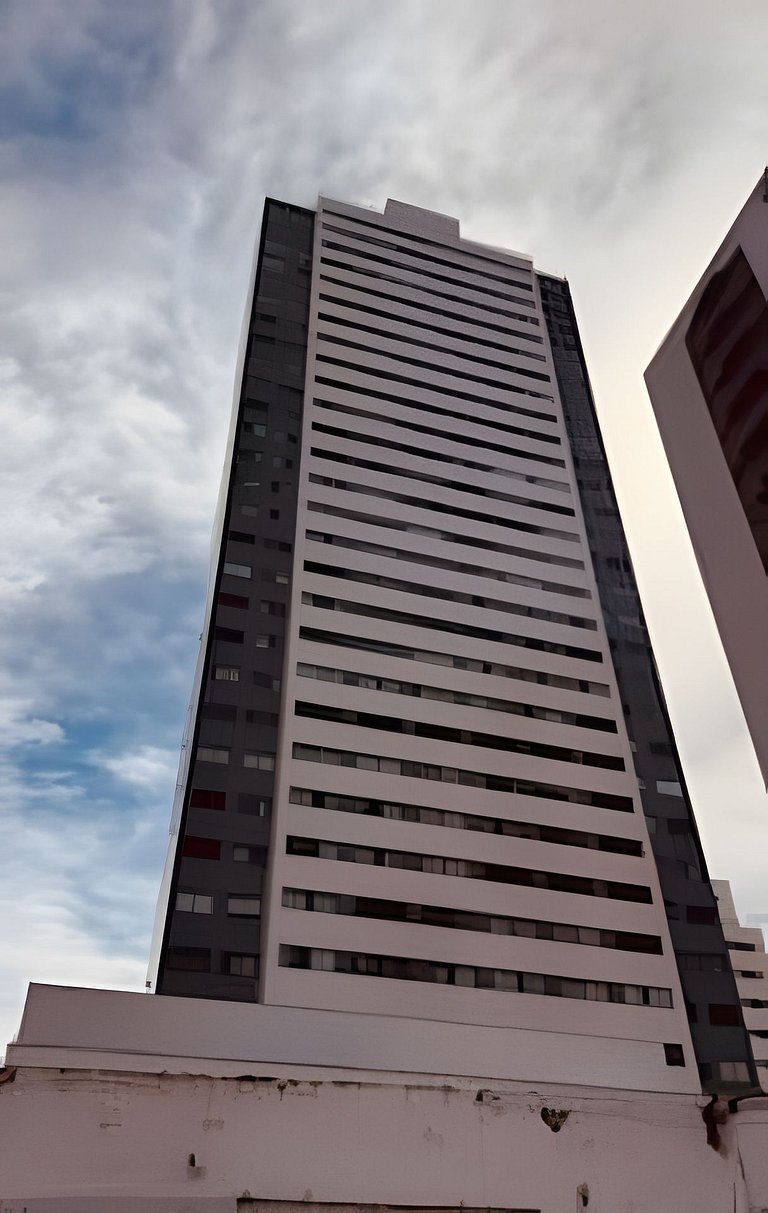 Novo e Moderno flat ao lado do Shopping Recife